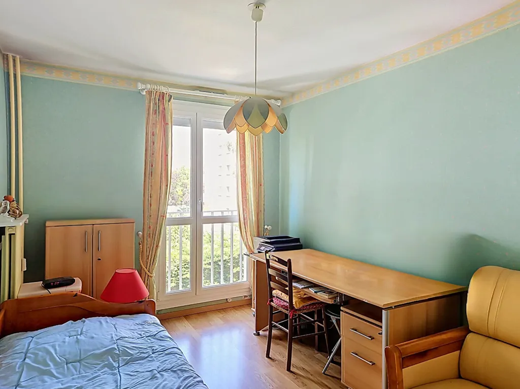 Chambres - Appartement avec parking au Parc Sainte-Marie à Nancy
