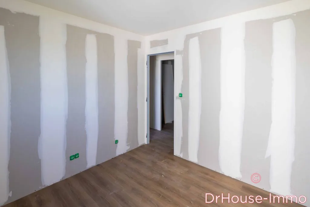 Pièces - Appartement Rénové avec Ascenseur à Orléans