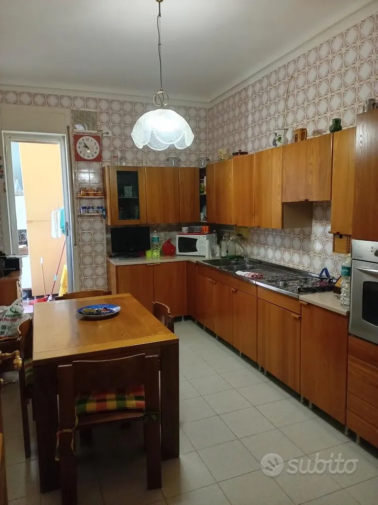 Cuisine - Spacious 4-Bedroom Apartment in Nicosia