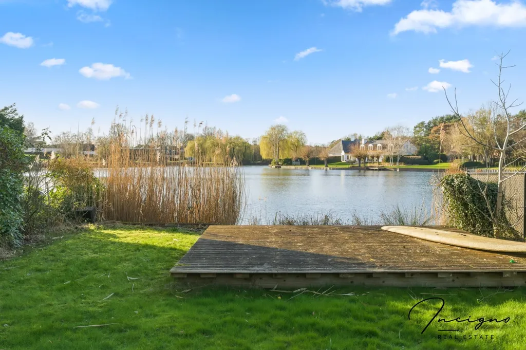 Giardino - Architectural House with Water View in Keerbergen