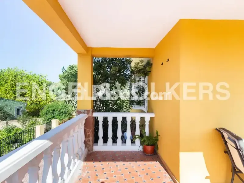Terrasse - Rustic Chalet with Pool in Montserrat