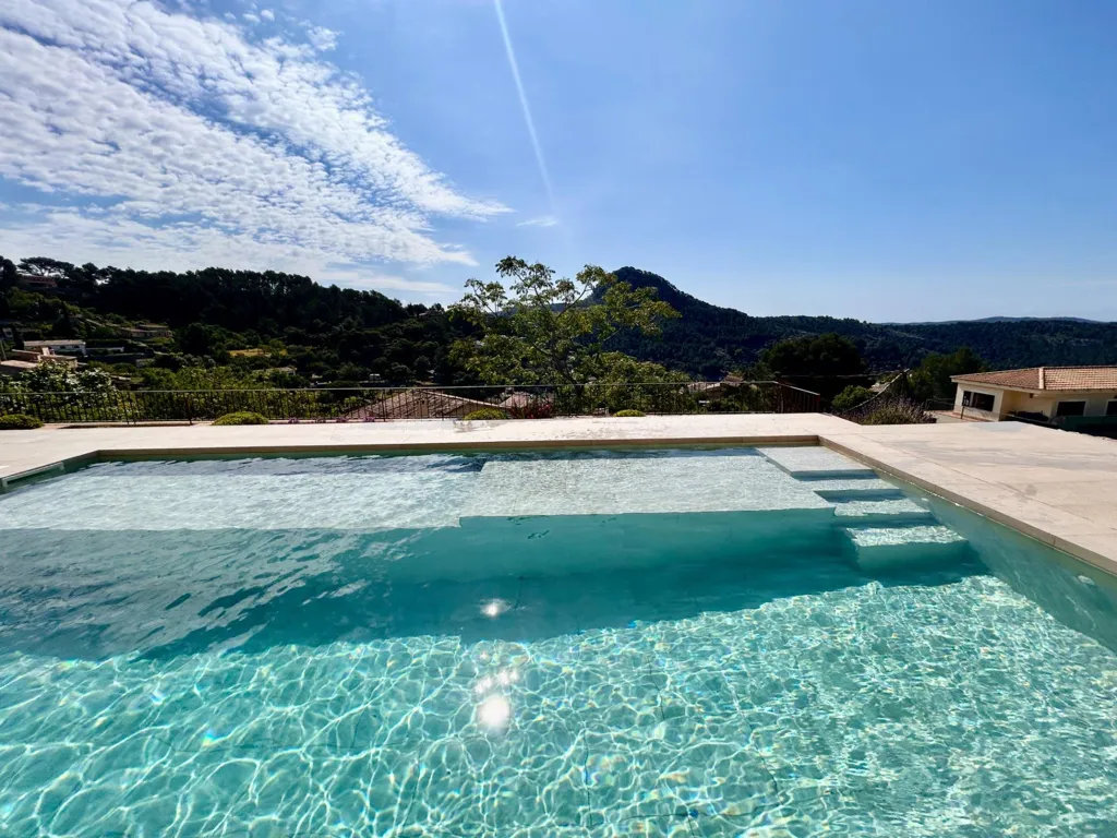 Piscine - Rustic Finca with Pool in Puigpunyent