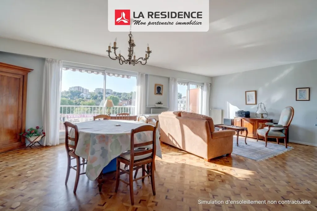 Living Room - 4-Piece Flat with Balcony in Poissy
