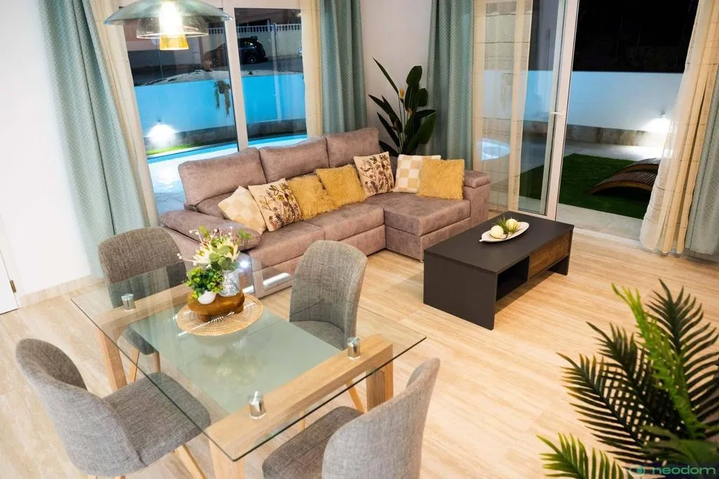 Living Room - Luxury Villa with Golf Views in Alicante