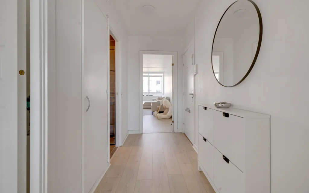 Ingresso - Apartment with Balcony in Ishøj