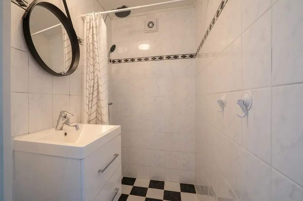 Bagni - Shared Apartment with Private Bedroom in Enschede