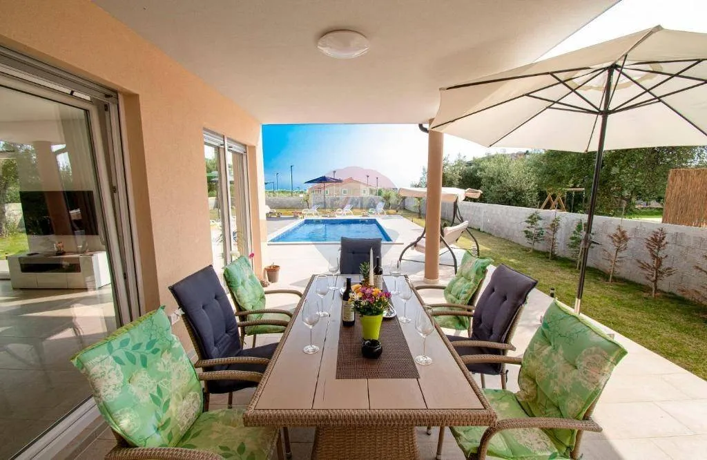 Piscine - Modern Villa with Pool in Vodnjan