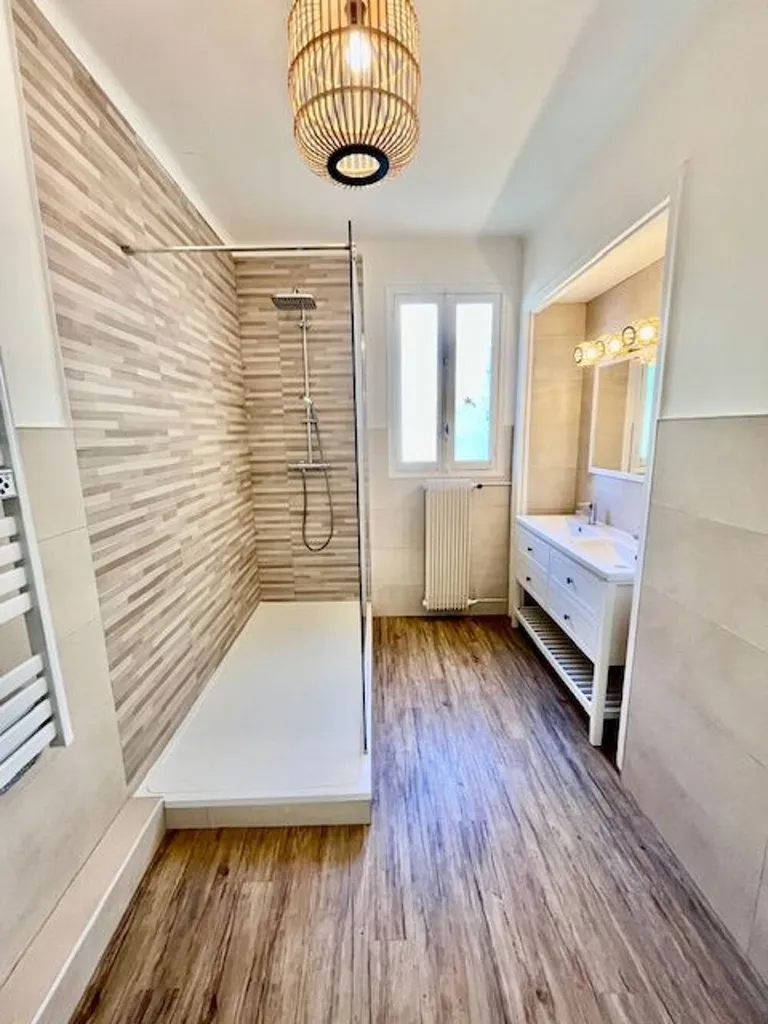 Bagni - Spacious Apartment with Balcony in Troyes Centre
