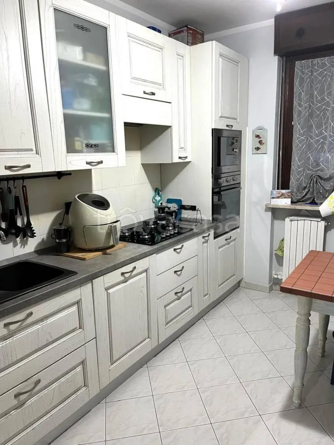 Cuisine - Apartment with Balconies in Nichelino