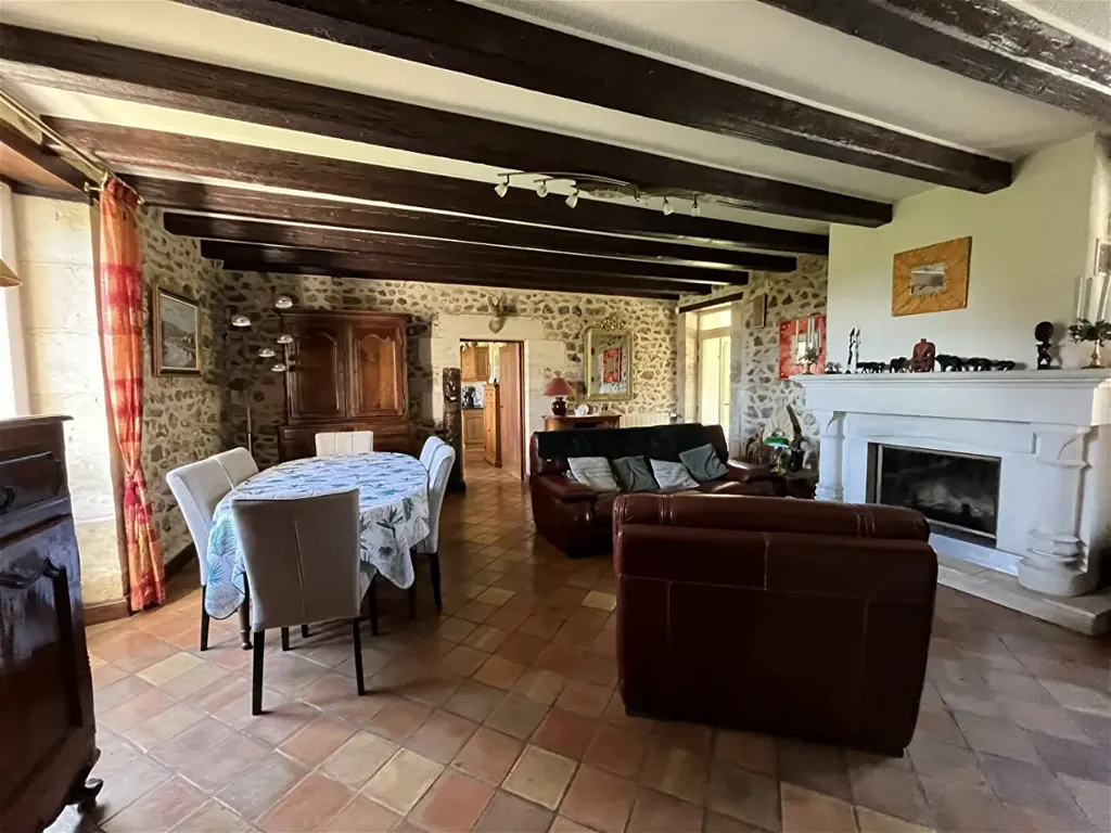 Maison 7 pièces à Rouillé