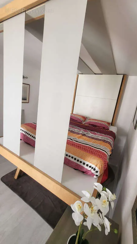 Studio with Courtyard View in Paris 17ème