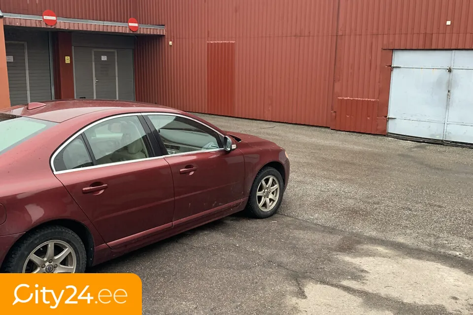 Extérieur - Secure Garage with Climate Control in Tallinn