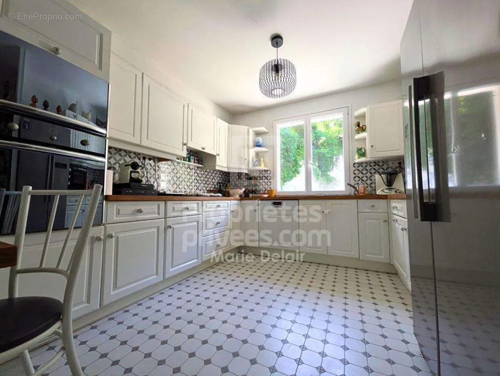 Cuisine - Maison 4 pièces à Neuvy-Sur-Loire