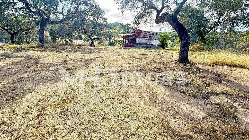 Aed - Rustic Finca with Pool in El Ronquillo