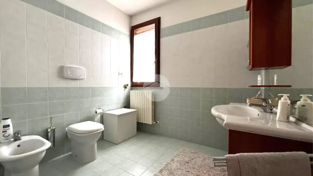 Vannitoad - 3-Bedroom Apartment with Balcony in Fano