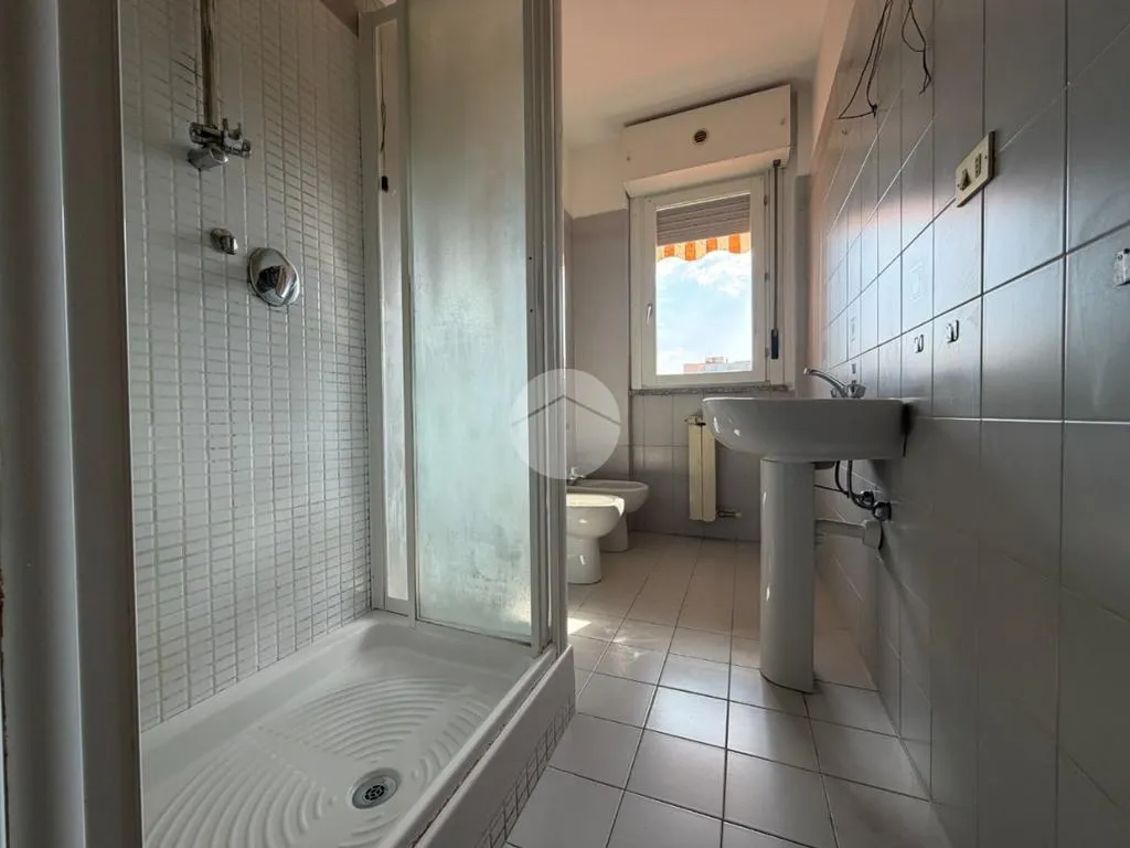 Salles de bain - Studio Flat with Balcony in Bussero