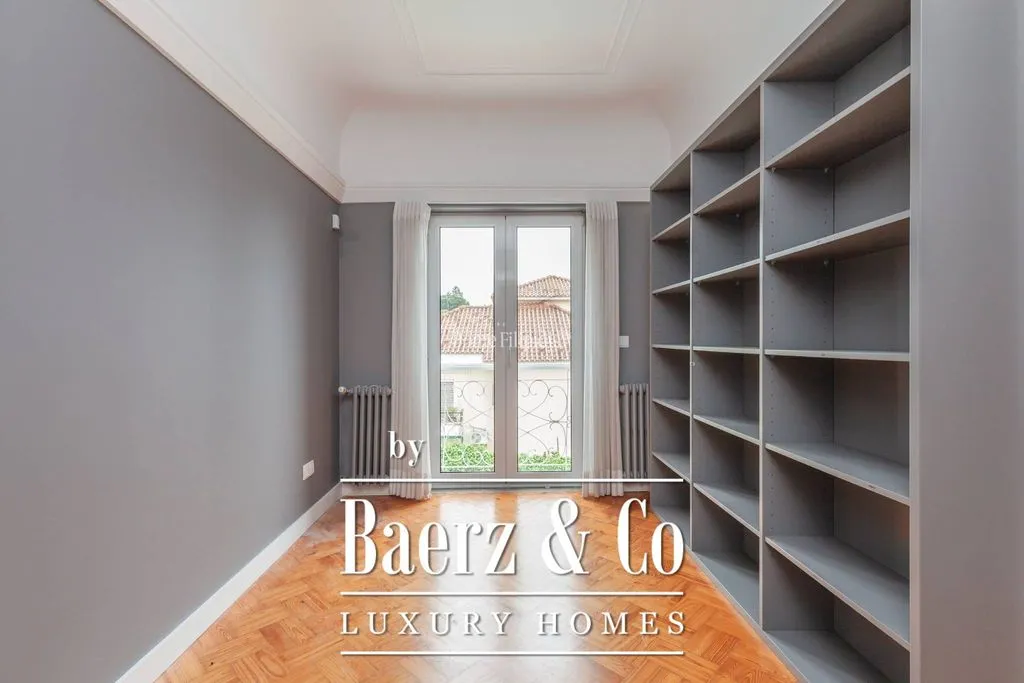 Toad - Six-Bedroom Villa with Pool in Belém, Lisbon