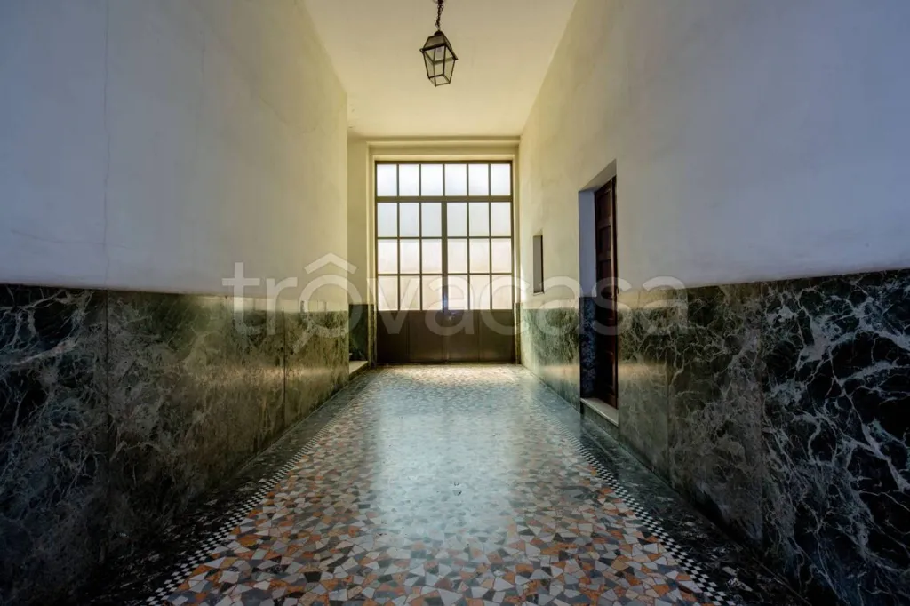 Esik - Spacious 2-Bedroom Apartment in Torino