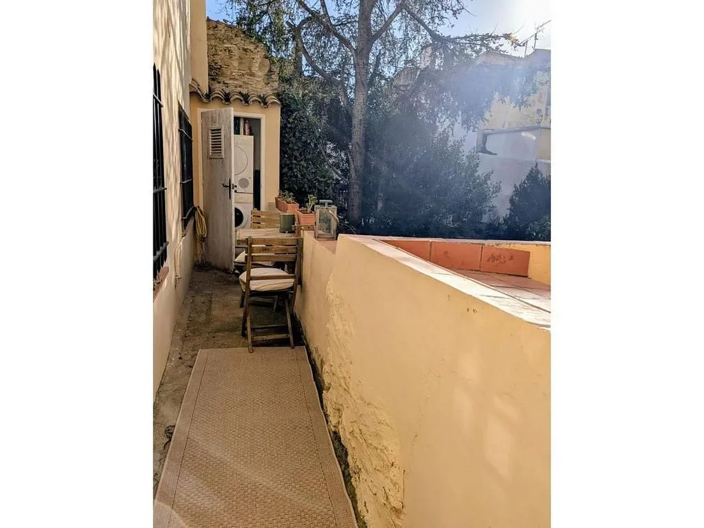 Balcon - Ground Floor Flat in Begur's Old Town