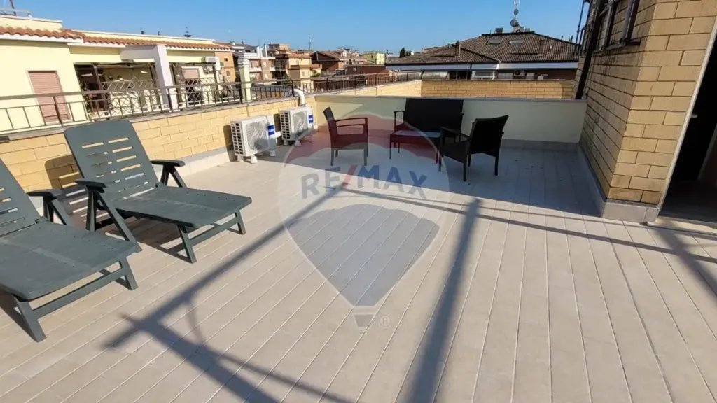 Terrass - Penthouse with Panoramic Terrace in Casalotti