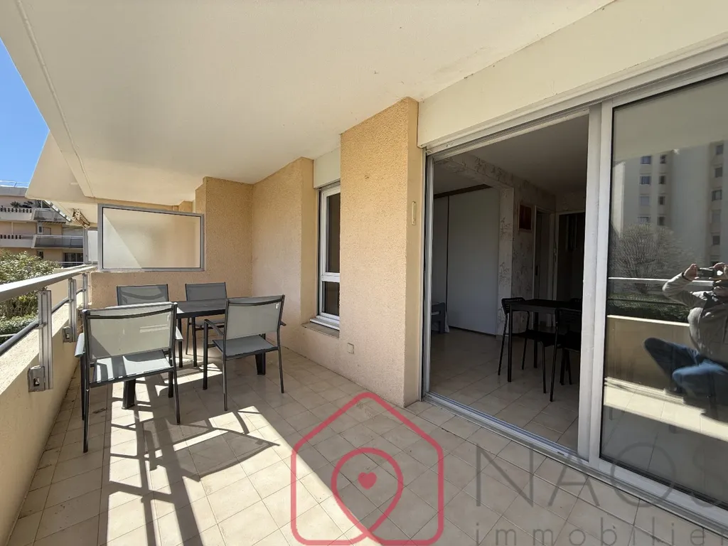 Balcone - Spacious T1 with Terrace near Beach