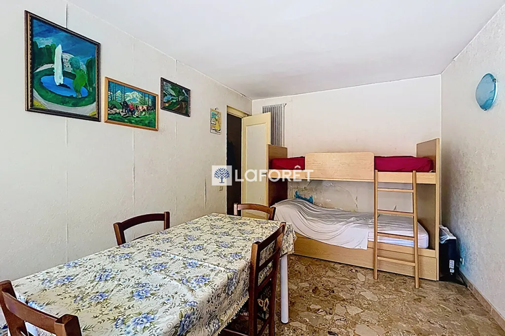 Chambres - Appartement 2 Pièces avec Balcon à Roquebrune-Cap-Martin