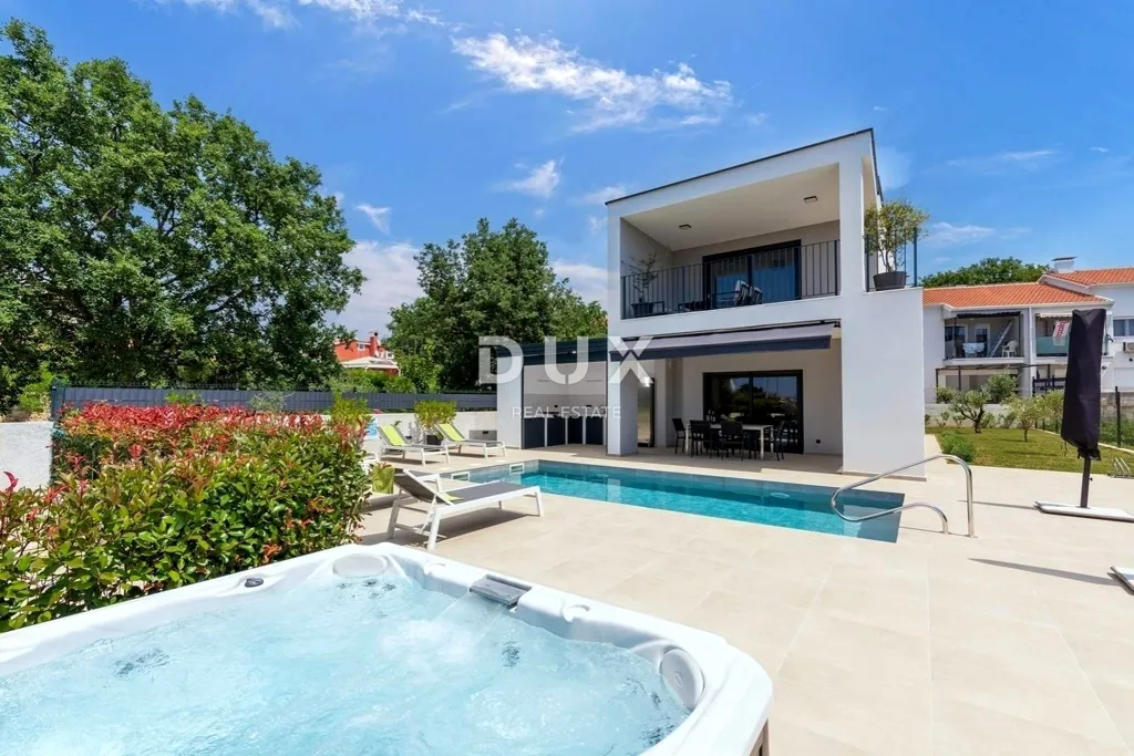 Bassein - Modern House with Pool in Poreč