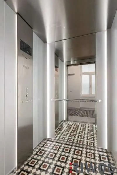 Entrée - Denkmalgeschütztes Apartment with Lift in Mödling