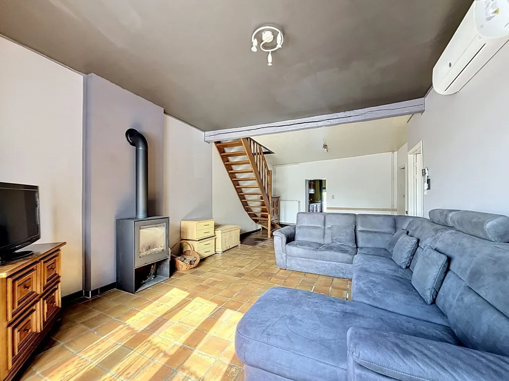 Soggiorno - House with Terrace in Quiet Residential Area, Courcelles