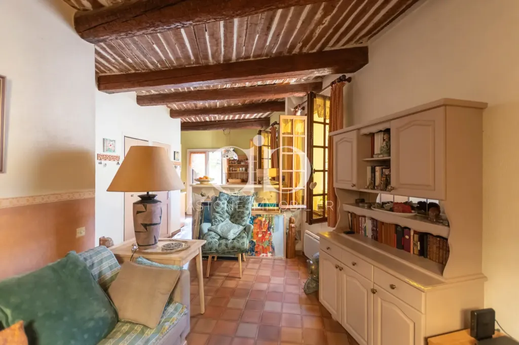 Soggiorno - Character House with Courtyard in Cassis Centre