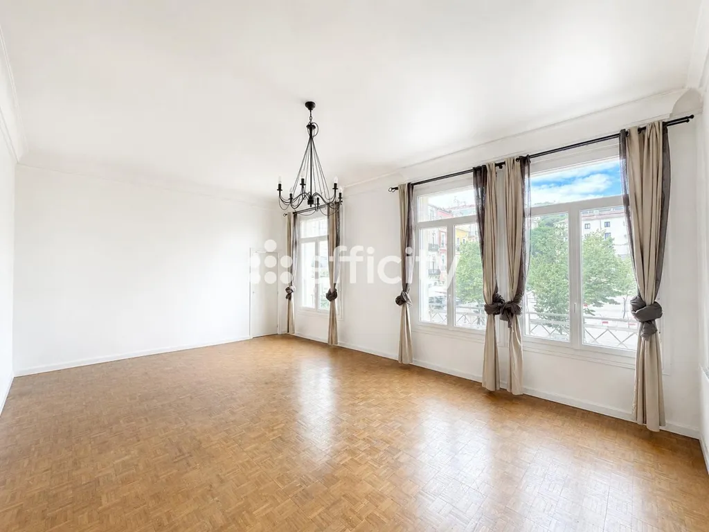 Séjour - Appartement de Caractère avec Vue Mont Saint-Clair à Sète