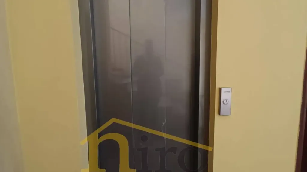 hallway_entrance