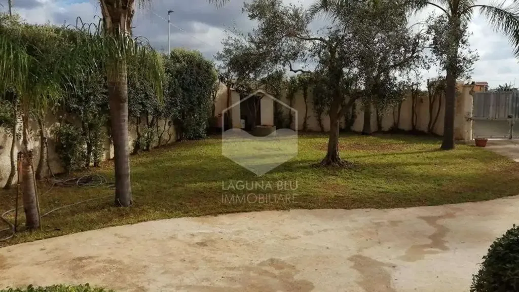 Aed - Contemporary Villa with Garden in Marsala