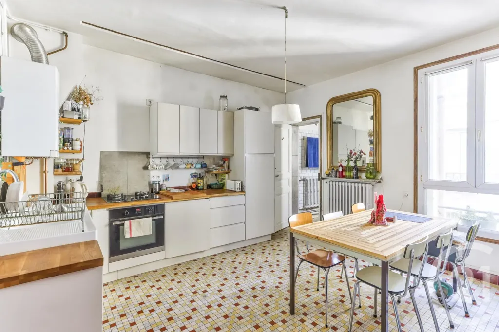 Cuisine - Appartement 2 Pièces avec Jardin à Aubervilliers