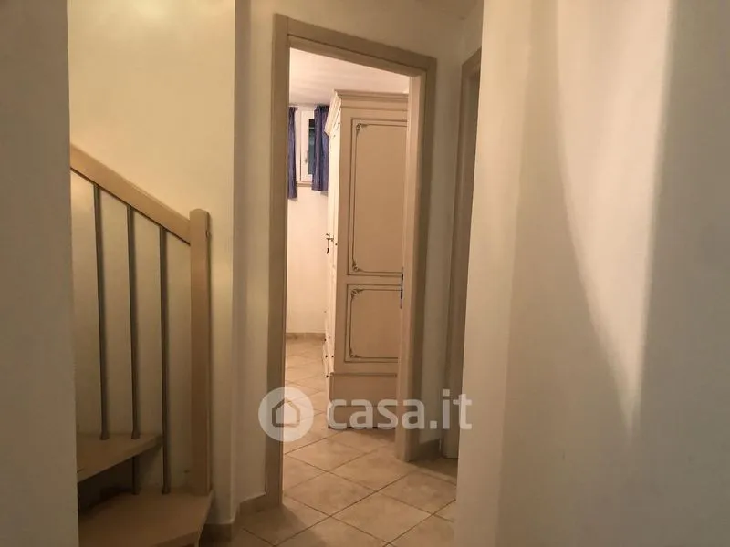 Esik - Five-Room Apartment with Private Terrace in Grosseto