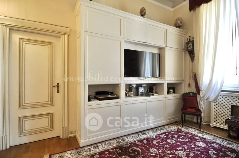 Elutuba - Elegant Apartment with Terrace in Lucca