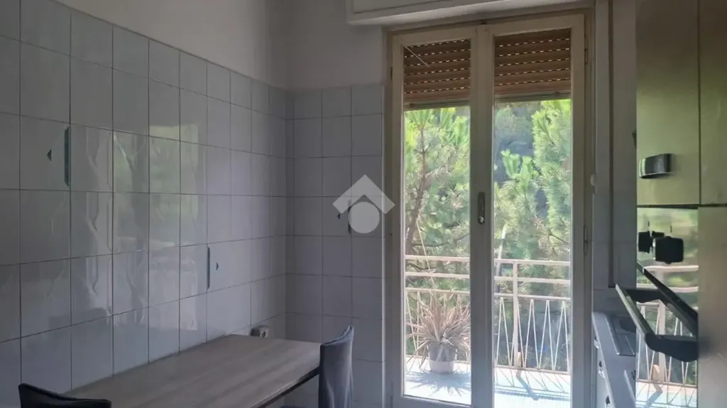 Cuisine - Apartment with Balcony in Savona