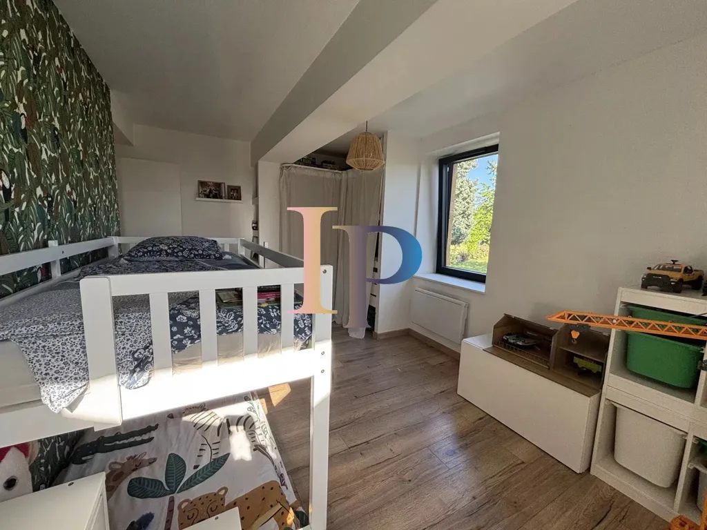 Chambres - Maison en Pierre Rénovée avec Piscine près de Charlieu