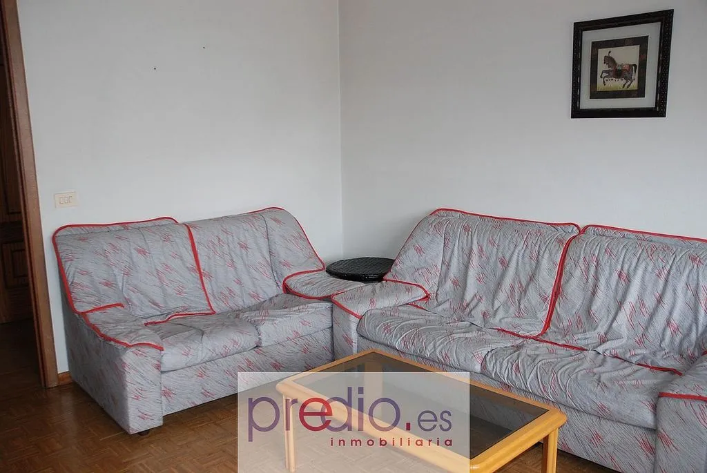 Elutuba - 2-Bedroom Apartment with Garage in San Roque