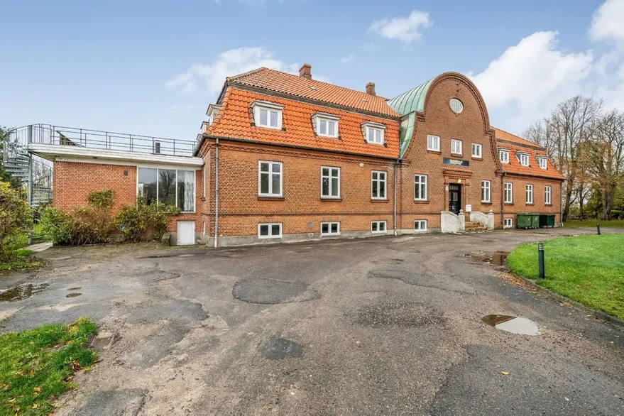 Extérieur - Online Hotel with Classic Architecture in Holeby