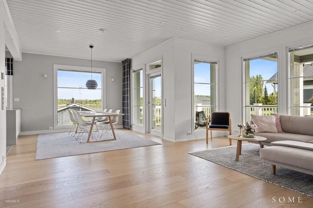 Elutuba - Modern Villa with Sauna in Tuusula