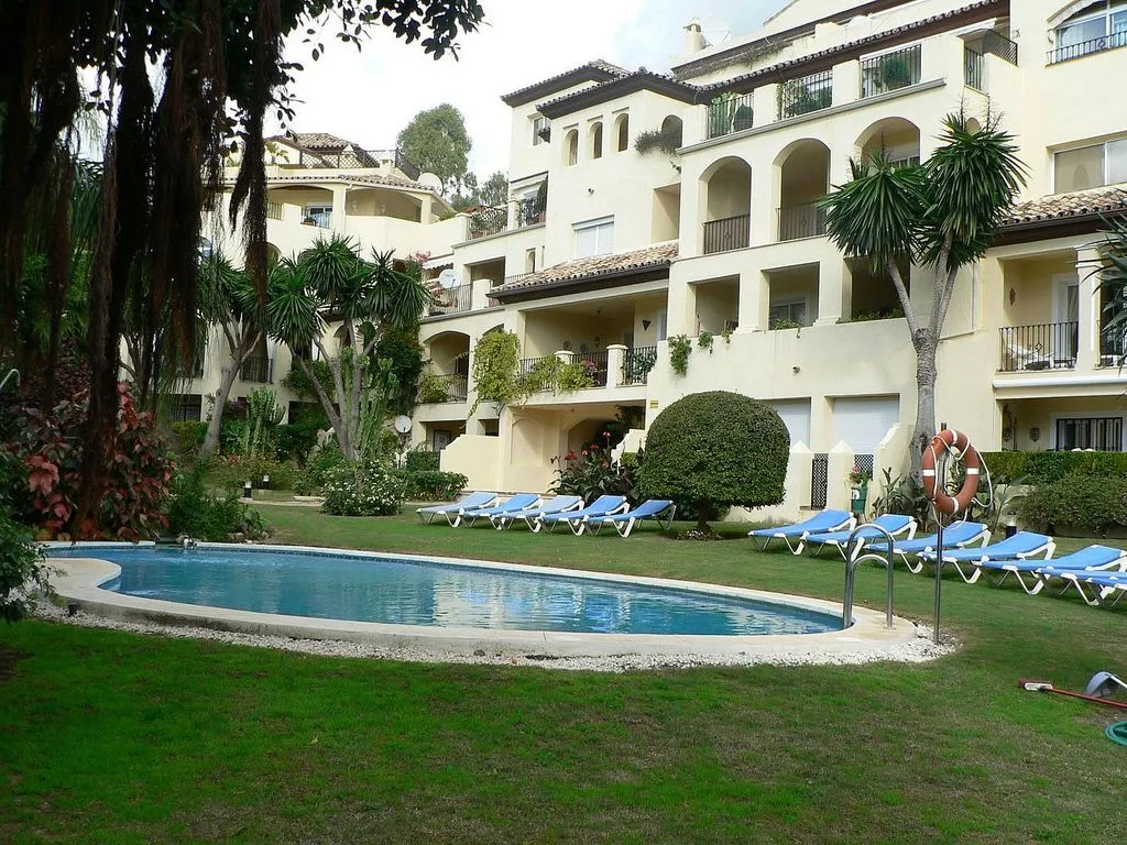Pool - Apartment with Pool and Golf View in Guadalmina Alta