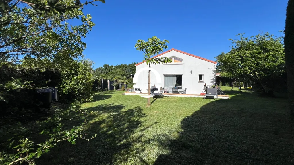 Aed - Family House with Studio in Pornic