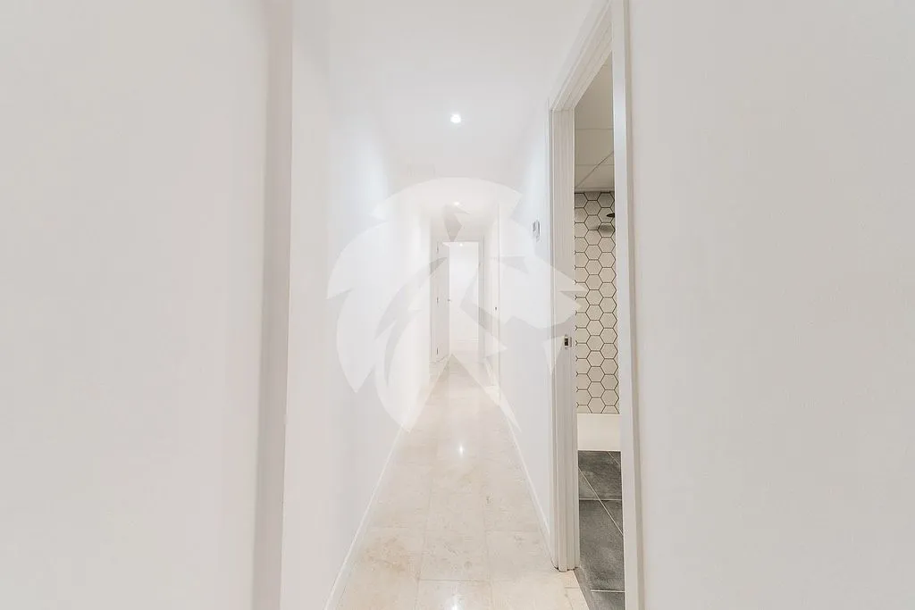 Esik - Apartment with Terrace in Carolinas Altas