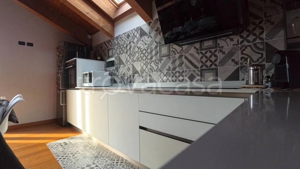 Cuisine - Modern Apartment with Panoramic View in San Gillio
