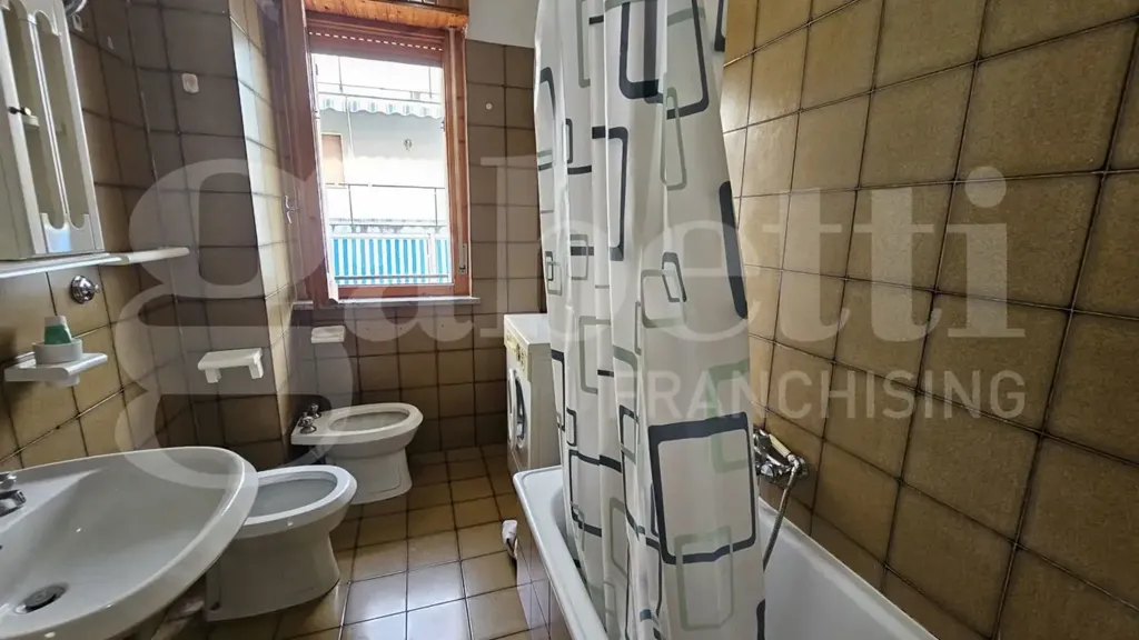 Salles de bain - 3-Bedroom Apartment with Balcony in Scalea