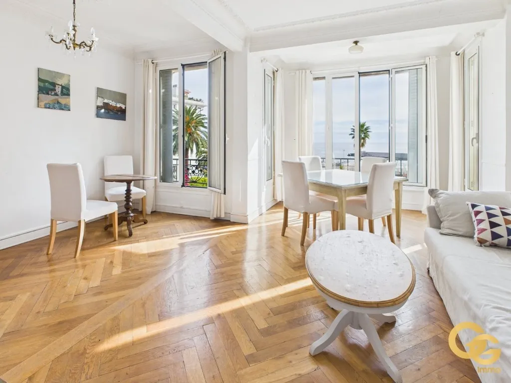 Séjour - Appartement 3 Pièces avec Vue Mer à Nice
