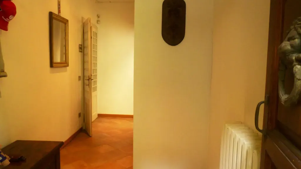 hallway_entrance