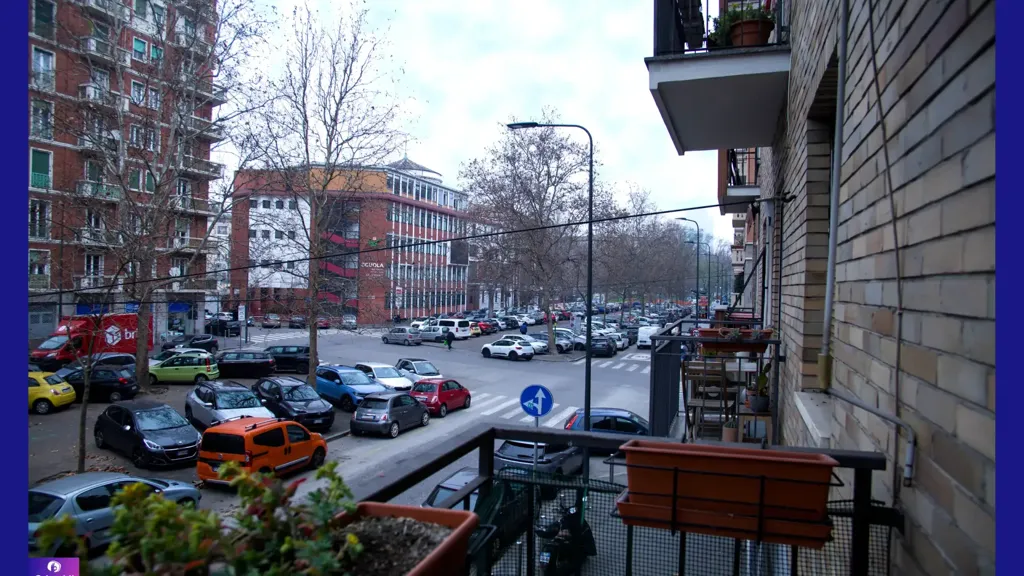 Rõdu - Modernised Apartment with Balcony in Milan