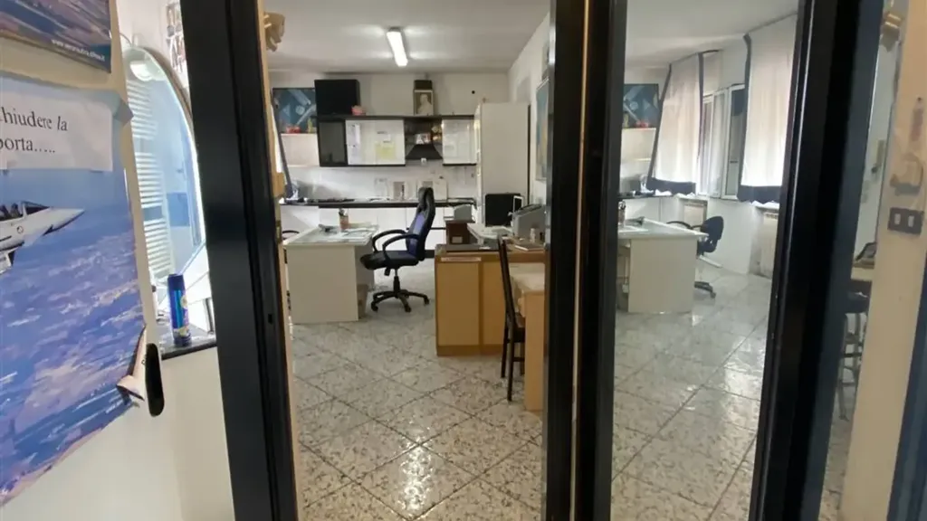 Bureau - Single-Storey House with Office in Chioggia